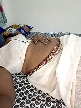 Chatroom XXX en direct de Tamil-hotwife