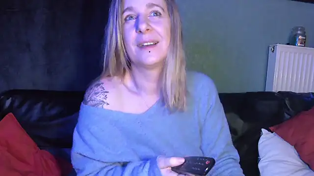 XXX chat uživo modela Delichieuse5