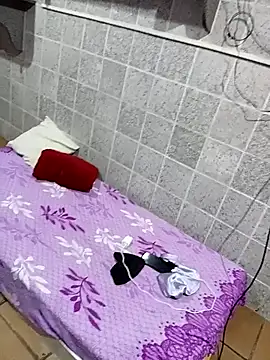 Millyhsantos Adlı Modelin Web Kamerası Şovu