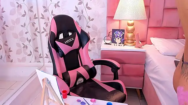 EllaEvanz's Live XXX Chat