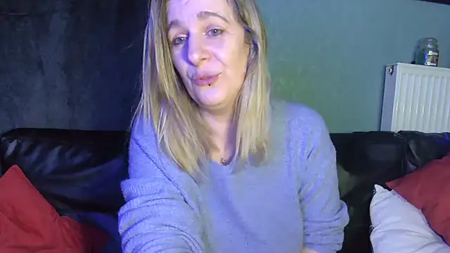 Chatroom XXX en direct de Delichieuse5