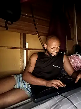 Chat +18 de Camodick ao vivo