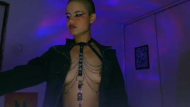 alex_one888 élő XXX-chatje