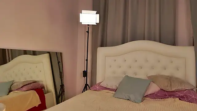 Czat XXX na żywo – Mikka_Blush