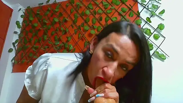 Czat XXX na żywo – NICOL-JARAMILLO