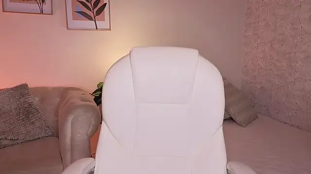 DahianaWalcott's Live XXX Chat