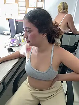 Chatroom XXX en direct de lana_rousse01