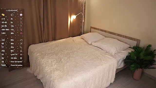 DejaMervis' Live XXX Chat