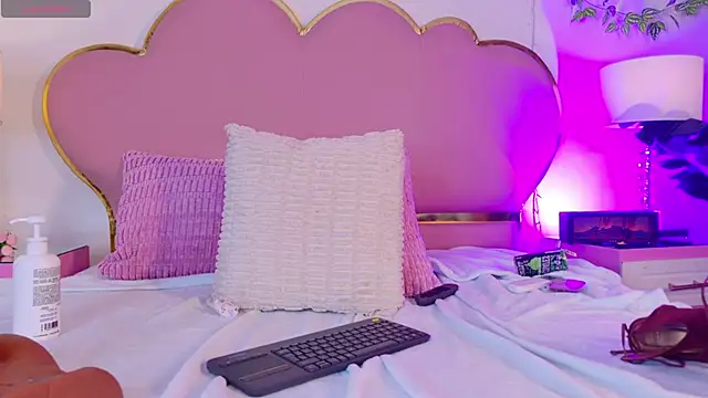 EmmaCrush's Live XXX Chat