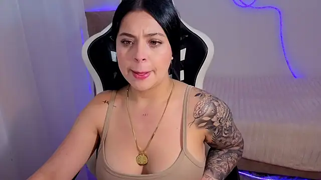 Victoryyy_'s Live XXX Chat