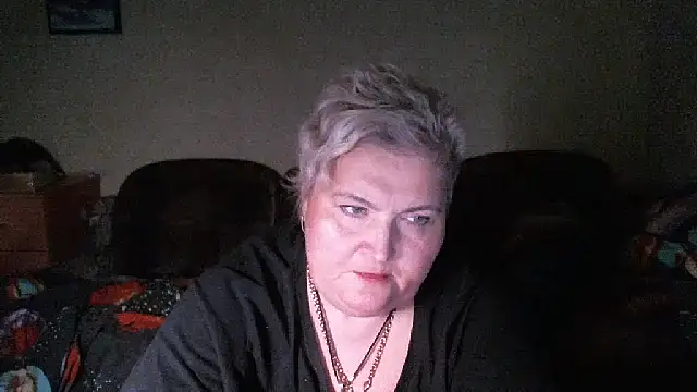 Lana555 即時 XXX 聊天