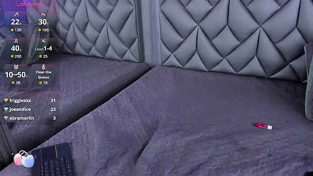 Kitty_Dollyy 即時 XXX 聊天