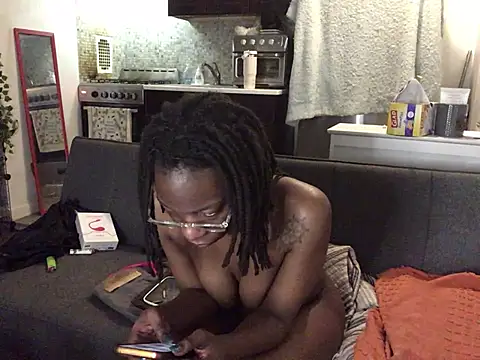 littyleesh1's Live XXX Chat