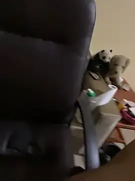 its_ur_flora élő XXX-chatje