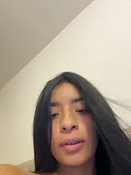 Laura_fernandezII's Live XXX Chat