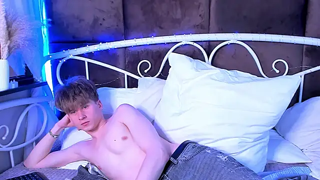 ScottPierce Adlı Modelin Canlı XXX Sohbeti