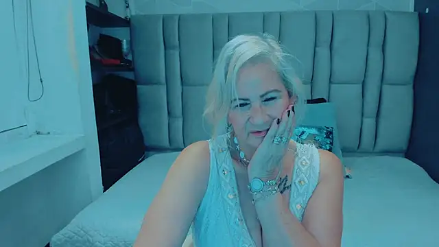 ScarletHoot_ – Live XXX-chat