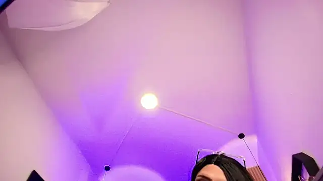 Bella_salvatore Webcam Show