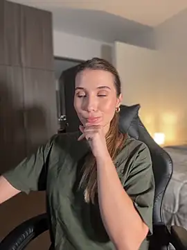 XXX chat uživo modela SophieRaily_