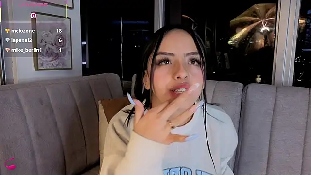 Daphne_chers – Naživo XXX chat