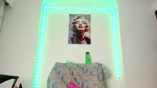 sindy_castro: онлайн-секс-чат