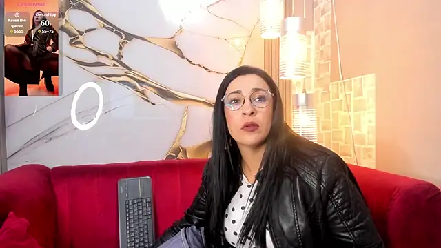 Bella_williamss_'s Live XXX Chat