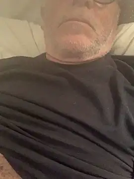 MARCO_NI: διαδικτυακό σόου στην κάμερα