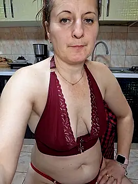 Sweet-milf-'s Webcam Show