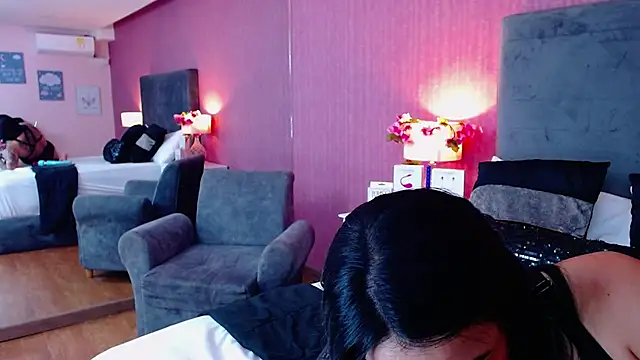 ArianaRosee_'s Live XXX Chat