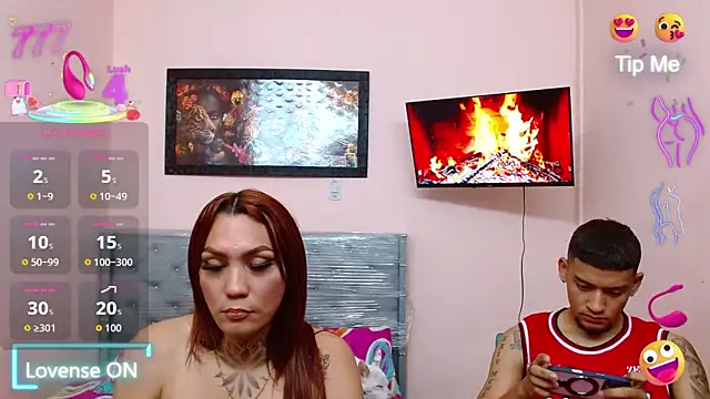 sexycouplehot99's Webcam Show