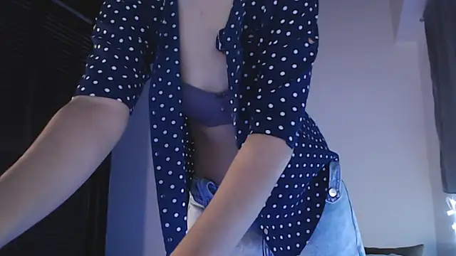 mia_collins_x élő XXX-chatje