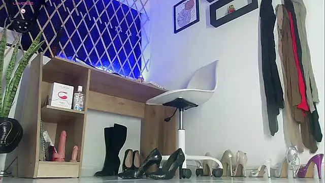 myla_sarah Live XXX-Chat