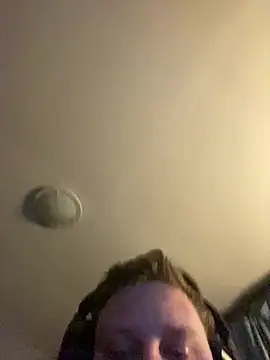 Lukeyboy027 Show in webcam