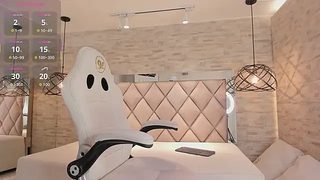 celene_midnight's Live XXX Chat