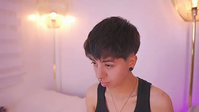 tommy_blue Live XXX Chat