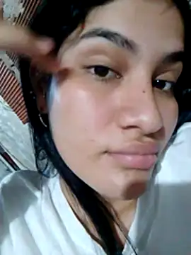 dirty-hot-girl-xxx's Live XXX Chat