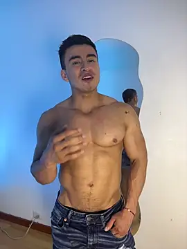 Chris_Clarck: διαδικτυακό σόου στην κάμερα