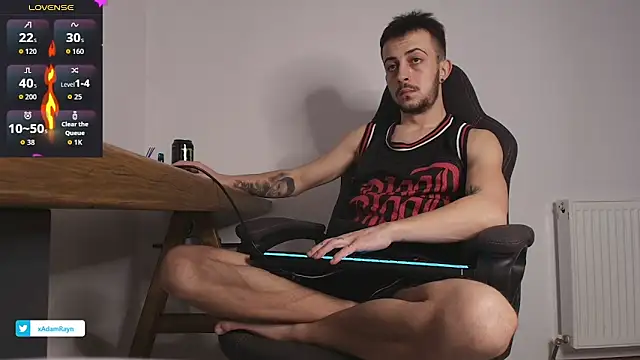 Chat XXX ao vivo de adamrayn
