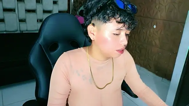 lunabustygirl's Webcam Show