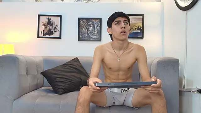 PRETTY_COCK1 Show Webcam