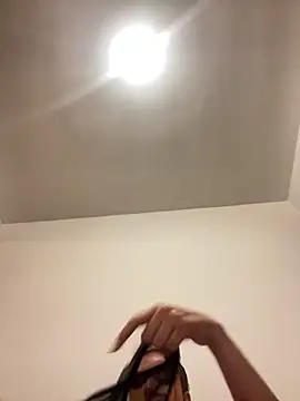 Онлайн чат XXX Anavi_