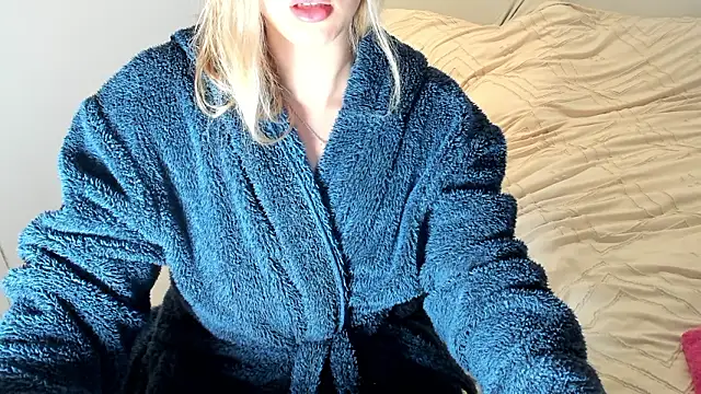 MariaMeir: διαδικτυακό σόου στην κάμερα