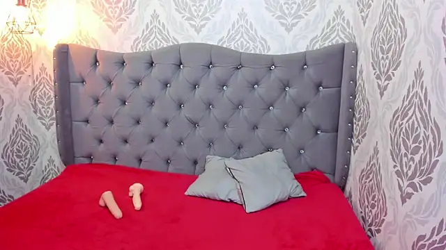 charlottemoonxz's Live XXX Chat