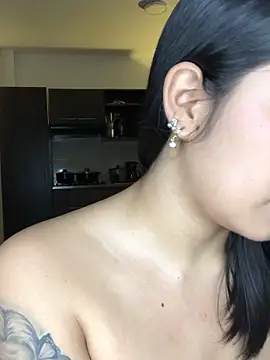 XXX chat uživo modela EmmaRossem