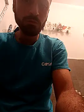 lukino0000 Show in webcam