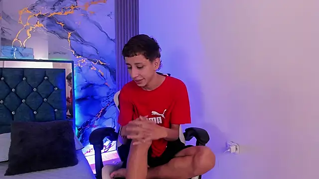 spicyslim_'s Live XXX Chat