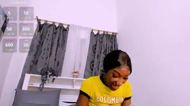 Mistt_Mia's Live XXX Chat