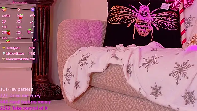 TiaBelle's Live XXX Chat