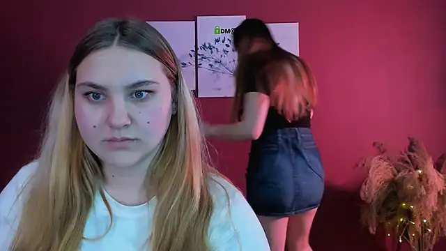 dina_bloom_ Live XXX-Chat