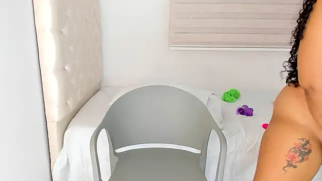 Czat XXX na żywo – Fatima_senghor